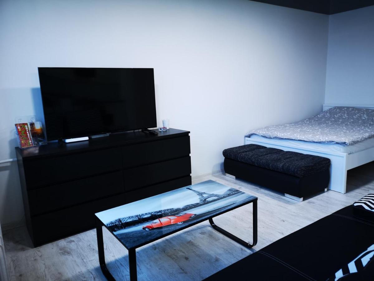 Black & White Studio Anykščiai Екстериор снимка